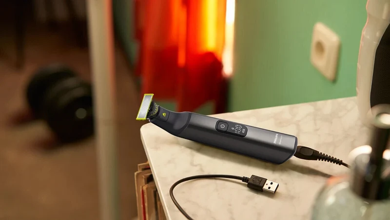 RASOIO REGOLABARBA ELETTRICO PHILIPS ONEBLADE PRO 360 FACE + BODY RICARICABILE