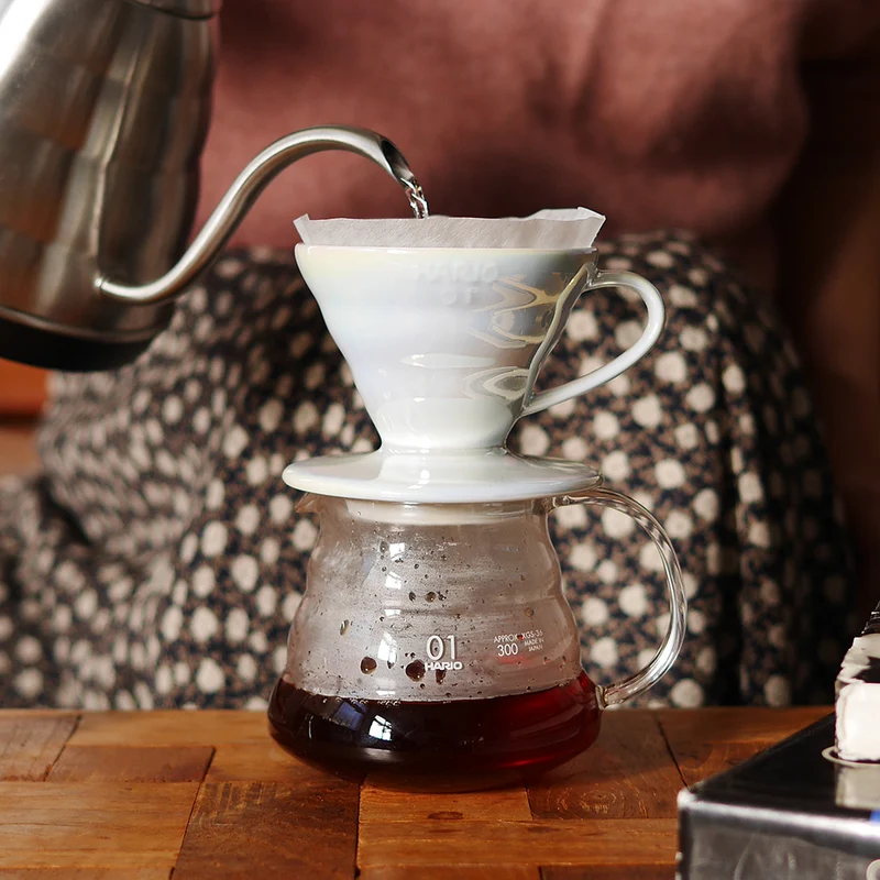 Hario V60 P.V.D Dripper Pearlescent - Size 01 / 02