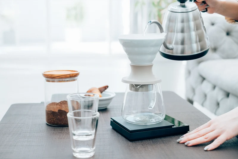 HARIO V60 Ceramic Immersion Dripper SWITCH 02