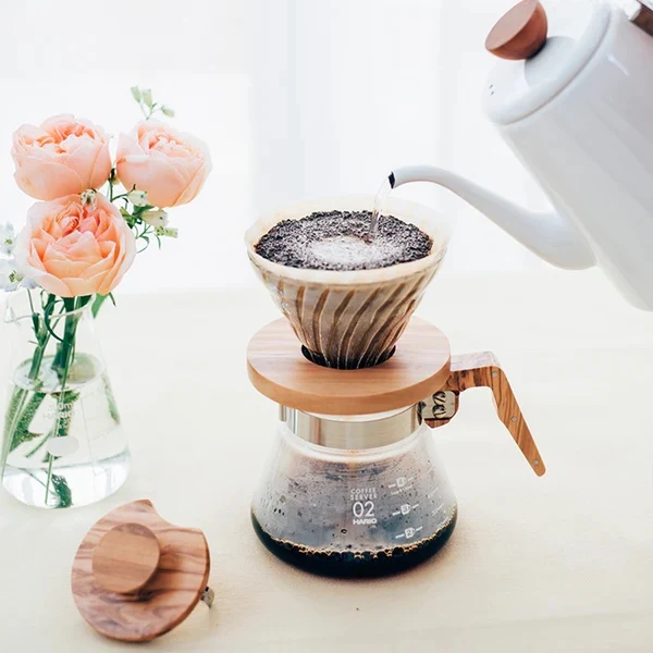 V60 Coffee Server 02 Olive Wood