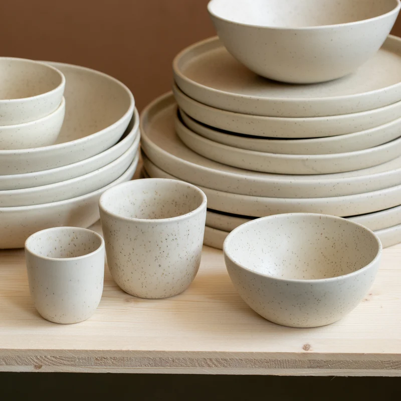 Large plate (straight edge) Speckled Beige