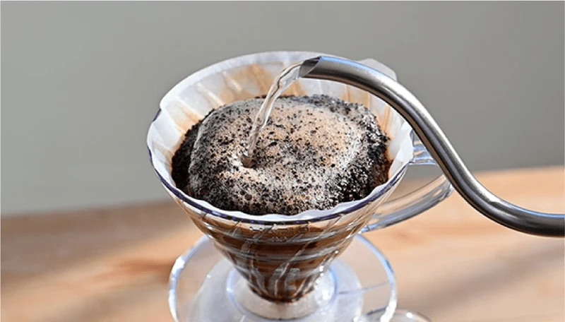 V60 Plastic Coffee Dripper Size 02