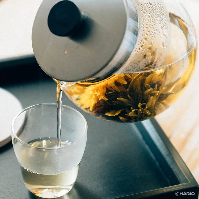 Glass Jumping Leaf Tea Pot 600ml