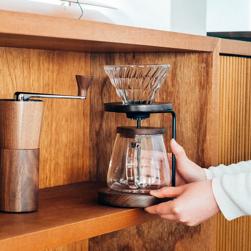 V60 Barista Server 60 / Walnut
