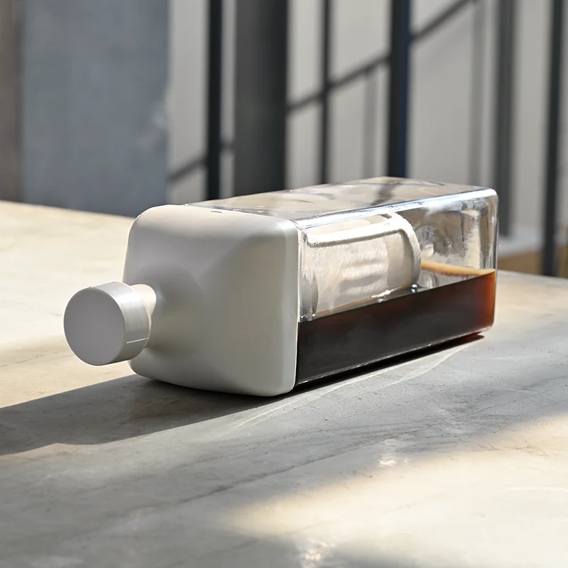 Ka-Ku Cold Brew Coffee Bottle, 1,000mL