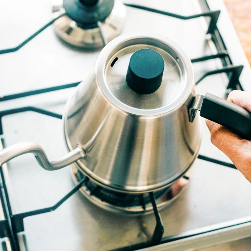Pour-Control Kettle KASUYA Model