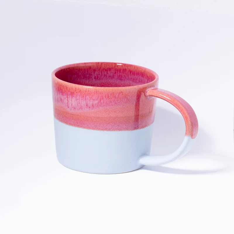 Large tea cup red / light blue
