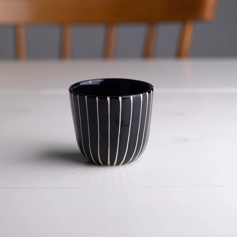 Cappuccino Mug Striped Black