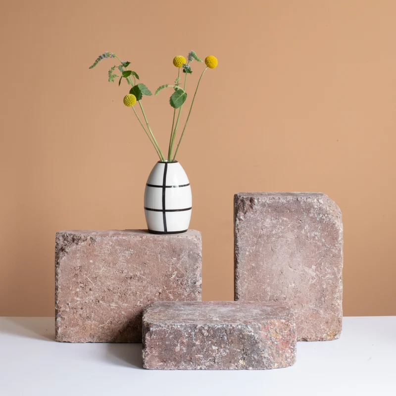 Egg" vase Striped Black