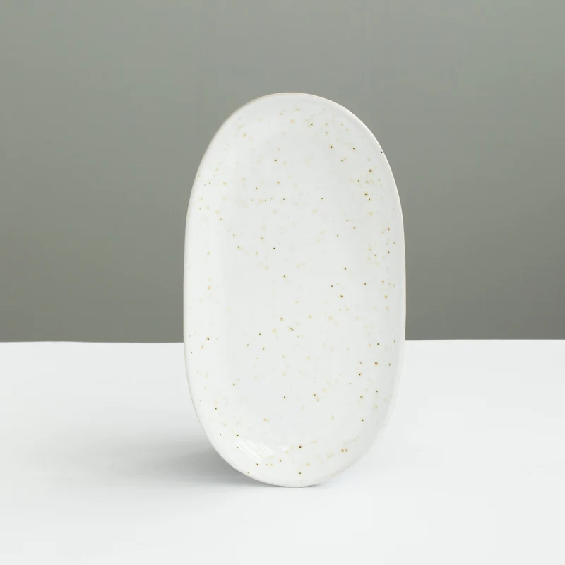 Oval plate 22cm Serra