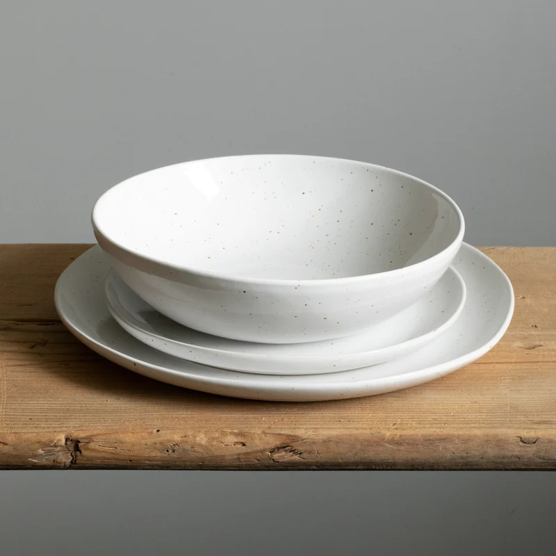 Large round pasta plate Serra