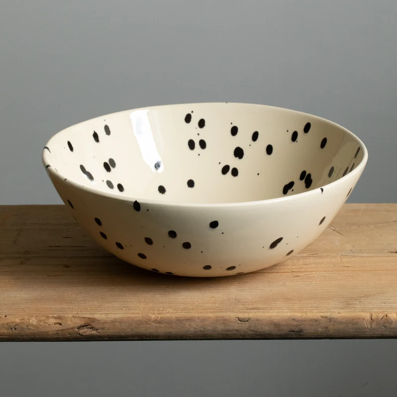 Salad bowl Black Dots
