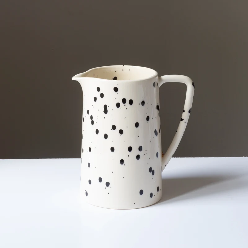 Large jug Black Dots